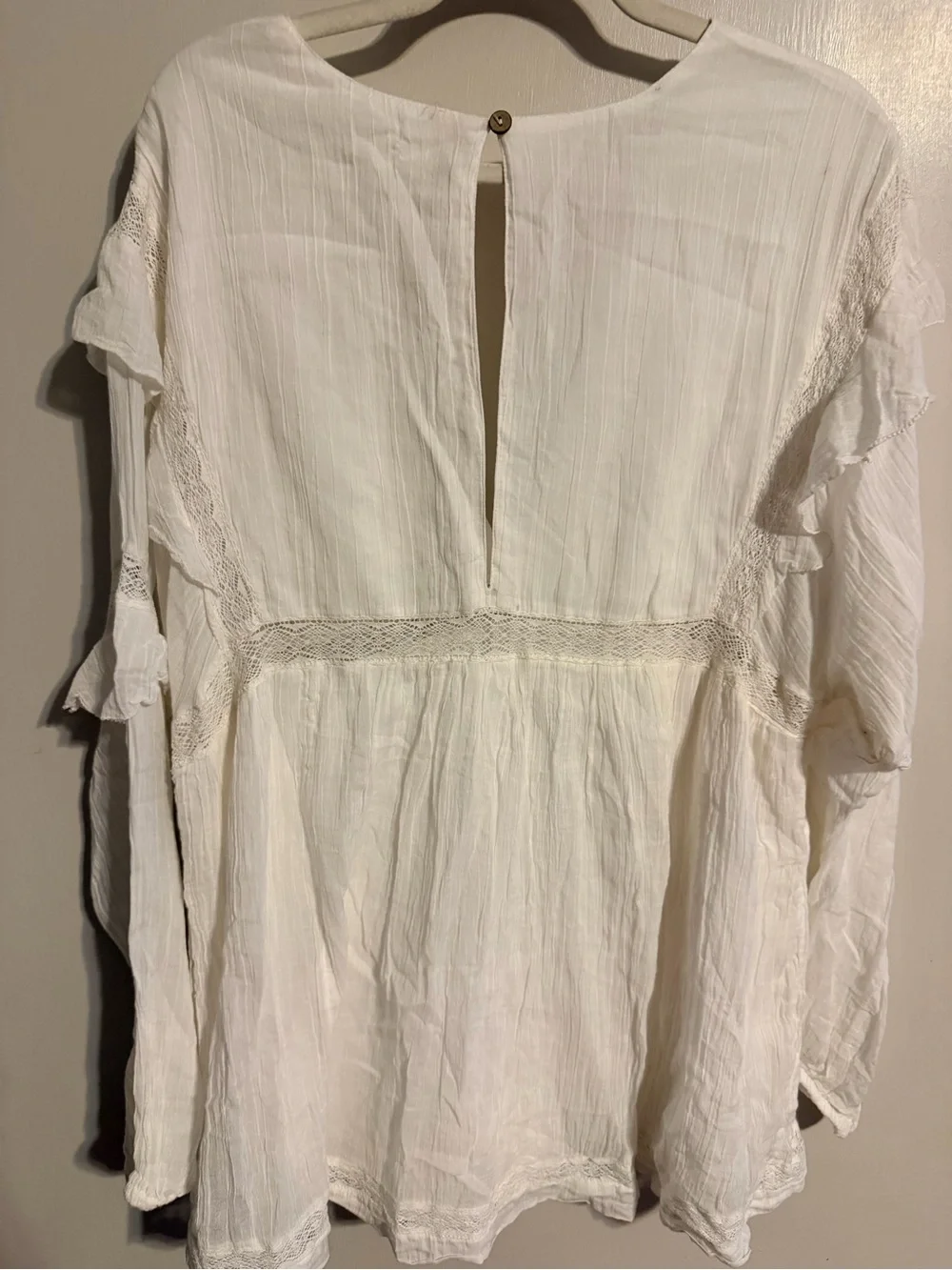 Free People White Gauze Lace Trim Boho Peasant Blouse Flutter Sleeve Medium